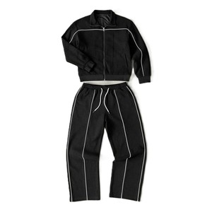 Ensemble de survêtement unisexe noir avec veste zippée intégrale et poches latérales, et pantalon à cordon de serrage, respirant, décontracté, pour l'automne - Product Image 1