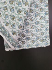 Tissu en coton tricoté imprimé à la main, motif Mughal Butta, doux, léger et large, pour robes et couture pour filles et femmes, idéal comme cadeau - Product Image 6