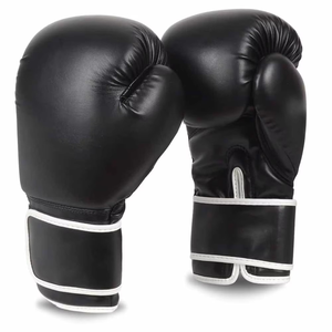 Gants de boxe en cuir noir à doigts entiers avec fermeture à lacets au poignet pour adultes – Équipement d'entraînement - Product Image 1