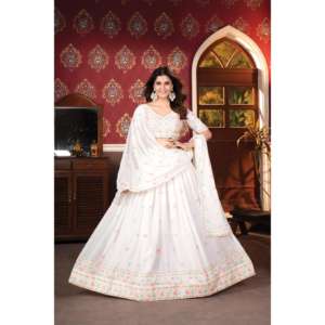 LIKSHA'S Heavy Brodé 146 6 Paillettes Vêtements de Mariage Lehenga Choli pour les Mariées - Product Image 4