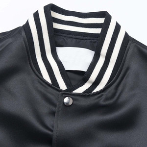 Veste universitaire noire pour homme, couleur unie, col rabattu, manches classiques, fermeture à boutons, style preppy, pour l'automne - Product Image 5