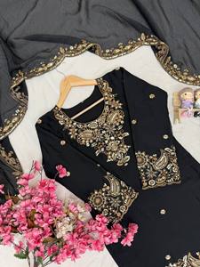 Conjunto de Vestido Tradicional Indio-Pakistaní para Mujer, Color Negro, Bordado, Largo hasta el Suelo, con Trabajo de Hilo Dorado, para Bodas - Product Image 4