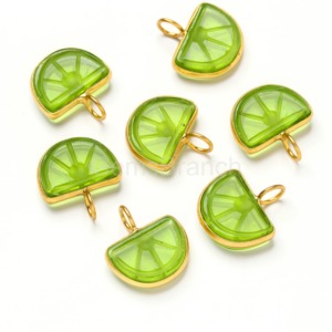 Colgante de Peridoto Natural en Forma de Fruta Naranja Tallado a Mano en Plata de Ley con Baño de Oro Vermeil, Gema Curativa - Product Image 6