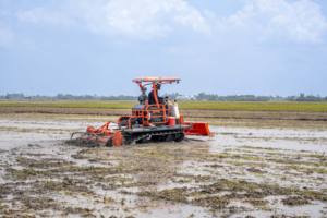 Tracteur agricole diesel HOGICO 80VN 80HP, nouveau modèle, 2 roues motrices, chenilles, levage hydraulique, boîte de vitesses puissante, moteur principal - Product Image 3