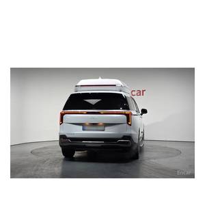 Kia Carnival 9 places essence Hi-Lux Van 2024, 32 356 km, boîte automatique, sièges en cuir, caméra de recul, pour conducteurs gauchers - Product Image 4