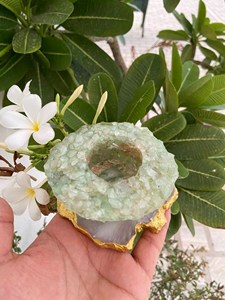 Porte-bougie en cristal de jade vert naturel |   Support de bougie en pierre précieuse à bord doré |   Décoration d'intérieur faite à la main |   Fournisseur en gros - Product Image 4