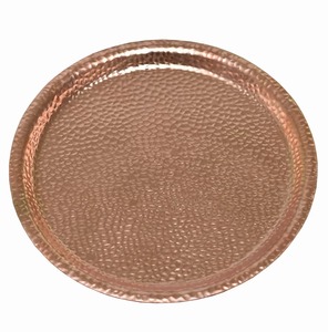 Plateau circulaire en cuivre martelé, artisanat métallique, plat de service décoratif - Product Image 1