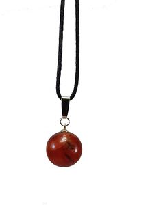 Collier pendentif sphère en cornaline rouge naturelle avec cordon noir – Bijou charme en pierre précieuse ronde pour la guérison - Product Image 5