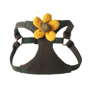 Harnais pour animaux de compagnie tendance, ajustement confortable, coutures durables, tissu respirant pour les promenades quotidiennes, les voyages et les activités de plein air - Product Image 4