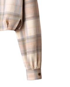 Chemisier court personnalisé beige à carreaux pour femme, col rabattu, manches longues, boutonné, style décontracté, fabricant OEM - Product Image 2