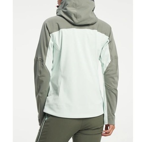 Vêtements de ski élégants pour femmes, respirants, imperméables, en matériau personnalisé, vêtements d'hiver pour athlètes, vêtements de neige, combinaison de ski pour femmes, vente en gros - Product Image 2