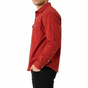 Camisa de mezclilla para hombre, personalizada, informal, de manga larga, estilo clásico con cuello, cómoda, de corte regular, con cierre frontal de botones. - Product Image 3
