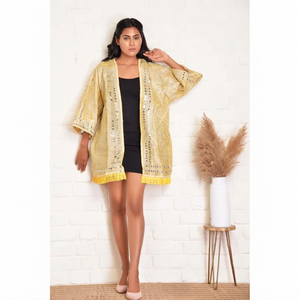 Kimono corto de seda al por mayor para mujer, ligero y cómodo, estilo bohemio con bordado y flecos, ropa de playa, cubrebikini, ropa de estar por casa. - Product Image 1