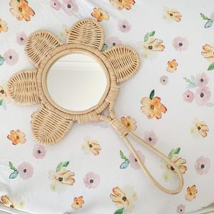 Miroir à main en bois avec pétales, joli miroir à main en rotin avec motif floral, prix compétitif - Product Image 6