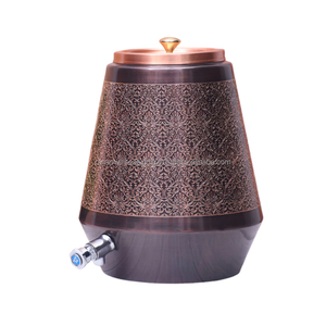 ถังเก็บน้ำทองแดงโบราณถังเก็บน้ำดีไซน์ใหม่ล่าสุดพร้อมอายุรเวท - Product Image 6