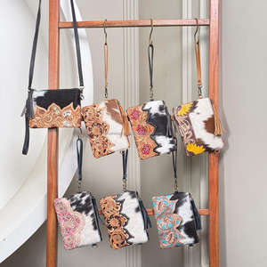 Top qualité Designer tournesol usiné à la main en cuir bracelet sac à bandoulière véritable peau de vache gland sac à main femmes enveloppe pochette - Product Image 5