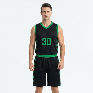 Ensemble d'uniformes de basketball personnalisés pour hommes – Maillot sans manches col en V et short respirant en Spandex/Polyester – Tenue de sport ample pour l'entraînement - Product Image 1