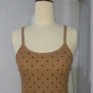 Top de mujer con tirantes finos, suave, transpirable y agradable para la piel, de la mejor calidad. - Product Image 3