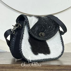 Bolso Bandolera de Cuero Genuino de Vaca con Diseño Floral Hecho a Mano 2026, Estilo Bohemio Occidental, con Correa Ajustable para Mujer - Product Image 1