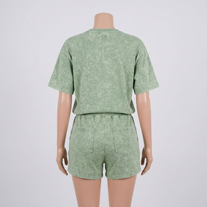 Ensemble de vêtements de sport 2 pièces pour femme grande taille, short de cyclisme et t-shirt standard, séchage rapide, respirant, écologique, longueur genou, couleur unie, Fabricant OEM - Product Image 3
