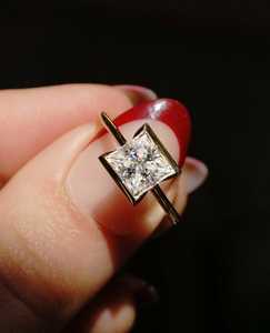 Anillo de Diamante Solitario de Corte Princesa de 2.01 CT, Cultivado en Laboratorio, con Brillo de Lujo, para Mujer, Oro Sólido de 14K, Regalo Sorpresa para Novias - Product Image 1