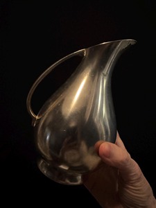 Stainless Steel <b>Drinking</b> Water <b>Jug</b> With Lid Modern Serving Pitcher With Ergonomic Handle For Home Kitchen And Restaurant - Product Image 5