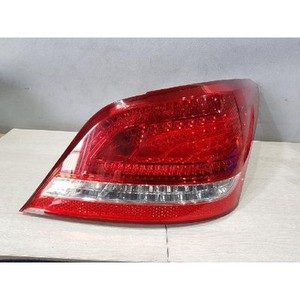 Luz Trasera Derecha Usada Equus 924023N000 - Product Image 1