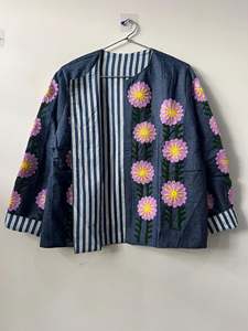 Chaqueta Bomber Azul Suzani de Terciopelo, Tejida, Acolchada, Transpirable, Hecha a Mano, Bordada con Letras, Estilo Bohemio, Étnica, para Festivales, Lana/Nailon - Product Image 2