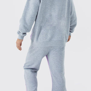 Conjunto Deportivo de Invierno Color Gris Claro para Hombre, Sudadera con Capucha y Pantalones Jogger, Ropa Deportiva Informal de Dos Piezas, Personalizable - Product Image 4