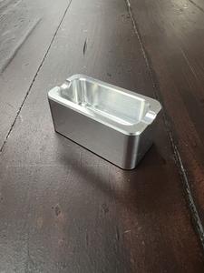 Cendriers de table en aluminium classiques de forme personnalisée, écologiques, faciles à nettoyer, de haute qualité, vente en gros - Product Image 2