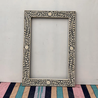 Cadre de miroir mural décoratif en bois fait main avec incrustation de os et motif floral