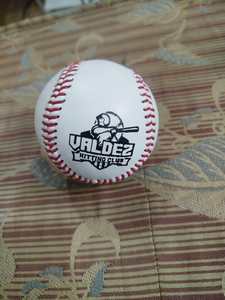 ลูกเบสบอลฝึกซ้อมหนังสีขาว ยี่ห้อ Valdez Hitting Club รุ่น 478521 พร้อมโลโก้แบบกำหนดเอง ลายตะเข็บนูน - Product Image 3