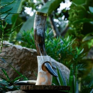 Gran Cuerno Nórdico para Cidra, Taza de Beber de Búfalo Natural con Borde Metálico, Accesorio para Fiesta Vikinga o Bar - Product Image 3