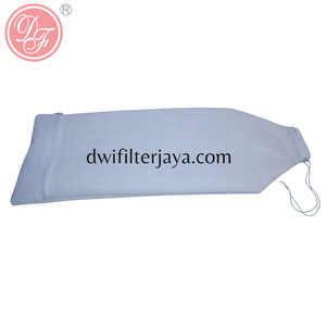 Sacs filtrants cylindriques spécialisés en polyester et polypropylène de qualité supérieure pour collecteur de filtre - Product Image 1