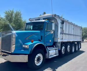 Camión Volquete Usado Freightliner FL112 2015 de 5 Ejes en EXCELENTE ESTADO, LISTO PARA ENVIAR a Todo el Mundo - Product Image 4