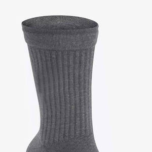 Calcetines Deportivos de Alta Calidad OEM Grises y Rojos con Logotipo Personalizado, Calcetines de Compresión Gruesos para Ciclismo, Baloncesto, Superelásticos para Hombre - Product Image 6