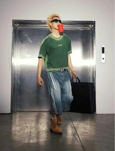 เสื้อยืดโอเวอร์ไซส์ทรงครอปสำหรับผู้ชาย AERO สีเขียว แขนสั้น คอกลม สไตล์สตรีท ผ้าคอตตอนเจอร์ซีย์ พิมพ์ลายโลโก้ด้านหน้า - Product Image 3