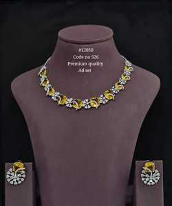 Conjunto de Collar y Aretes Elegantes con Circonita Cúbica 12050, Gema Ovalada Morada, Joyería Floral, Joyería de Moda para Fiesta o Boda - Product Image 5