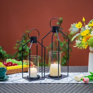 Ensemble de 2 lanternes en métal noir avec porte-bougies en verre pour la décoration de la maison - Product Image 2