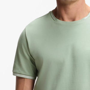 T-shirt en coton confortable pour tous les jours, couleur unie avec design tendance et personnalisation du logo / Service OEM de conception 2026 - Product Image 3