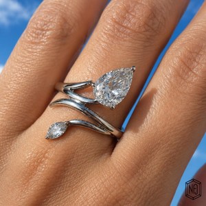 Anillo Toi Et Moi de Moissanita con Corte Pera y Marquesa de 1 Quilate, Floral, Plata 925 Original, Anillo de Boda, Regalo de Compromiso para Ella - Product Image 1