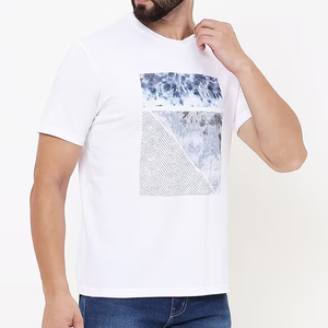 เสื้อยืดผู้ชายแขนสั้นทรงโอเวอร์ไซส์ พิมพ์โลโก้คุณภาพพรีเมียมแบบกำหนดเอง ผลิตจากผ้าโพลีเอสเตอร์ผสมคอตตอน บริการ OEM - Product Image 3