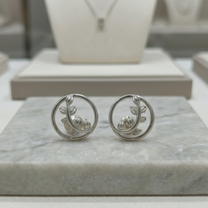 DIVYORO NATURE IN FRAME <b>STUDS</b> EARRING - Product Image 2