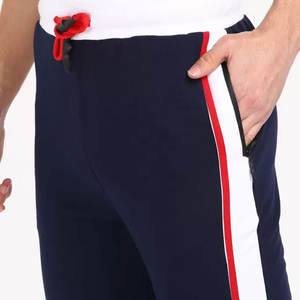 Conjunto Deportivo Premium para Hombre de Maternidad |   Chándal Deportivo Urbano con Capucha en Color Blanco Ártico, Rojo Carmesí y Azul Marino - Product Image 6