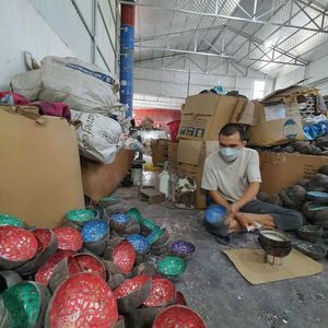 <b>Coconut</b> Bowl Factory Handmade Natural <b>Coconut</b> <b>Shell</b> Bowl Eco Friendly Manufacturer Sustainable Kitchen Serving Bowl Bulk Supply - Product Image 5