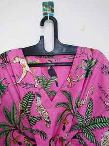 Kaftan en coton imprimé jungle, léger, style kimono, robe de plage bohème d'été - Product Image 6