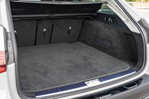 Obtenez le Mercedes-Benz E450 4Matic All-Terrain Wagon prêt à être expédié dans le monde entier - Product Image 3