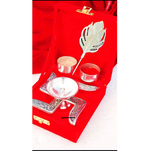 Ensemble de Pooja en argent plaqué avec Diya et bols Roli Chawal - Cadeau de mariage indien traditionnel dans une boîte en velours rouge - Product Image 5