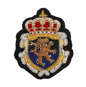Parche de Blazer Personalizado Bordado a Mano con Hilo de Oro, Resistente al Agua, Efecto 3D en Relieve, Fabricante OEM de Lujo - Product Image 6