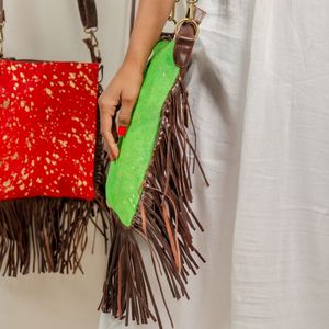 Bolsos Bandolera de Cuero Genuino 100% con Flecos, Estilo Bohemio, Diseño Moderno, Multiusos, para Mujer, Alta Calidad, Gran Venta - Product Image 4